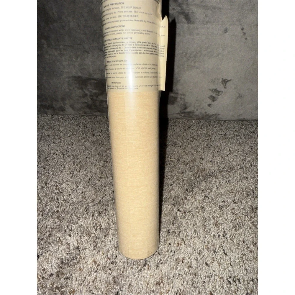 Vintage J. Chesterfield Wallpaper BH 233 R1 Beige Texture Look 70 Sq Ft Double R